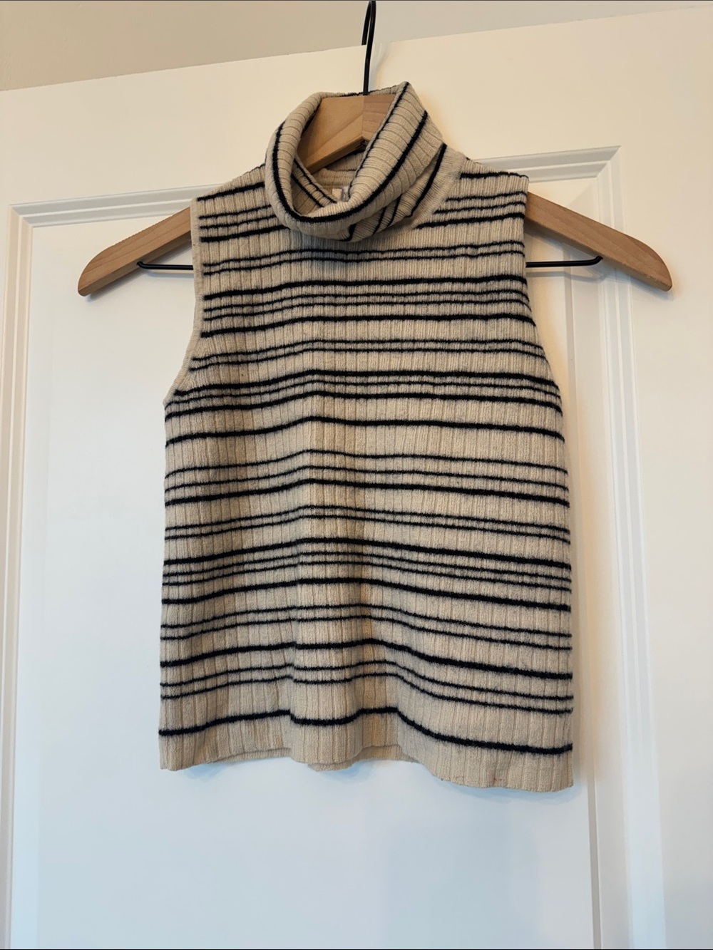 Jones New York Petite Cream and Black Striped Merino Crewneck.100% wool